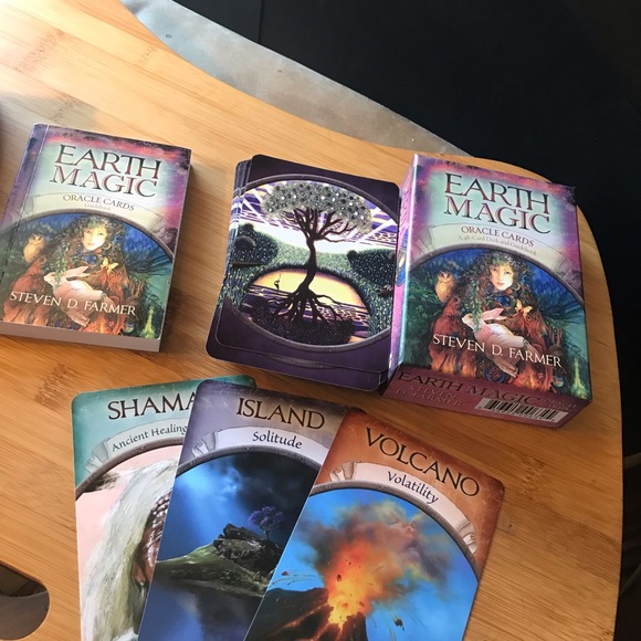 Earth Magic, oracle deck by Steven D. Farmer - Picture 4 of 5